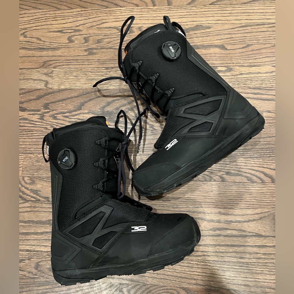 -SOLD- ThirtyTwo 32 Sequence Snowboard Black Boots‎ 2019! Size: 10.5!